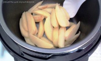 Жареная картошка в мультиварке