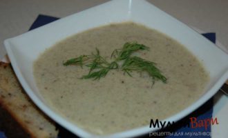 Грибной крем-суп с брокколи в мультиварке фото
